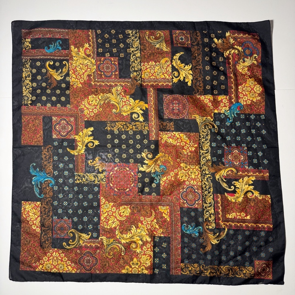 Square Scarf - Picture 4 of 4